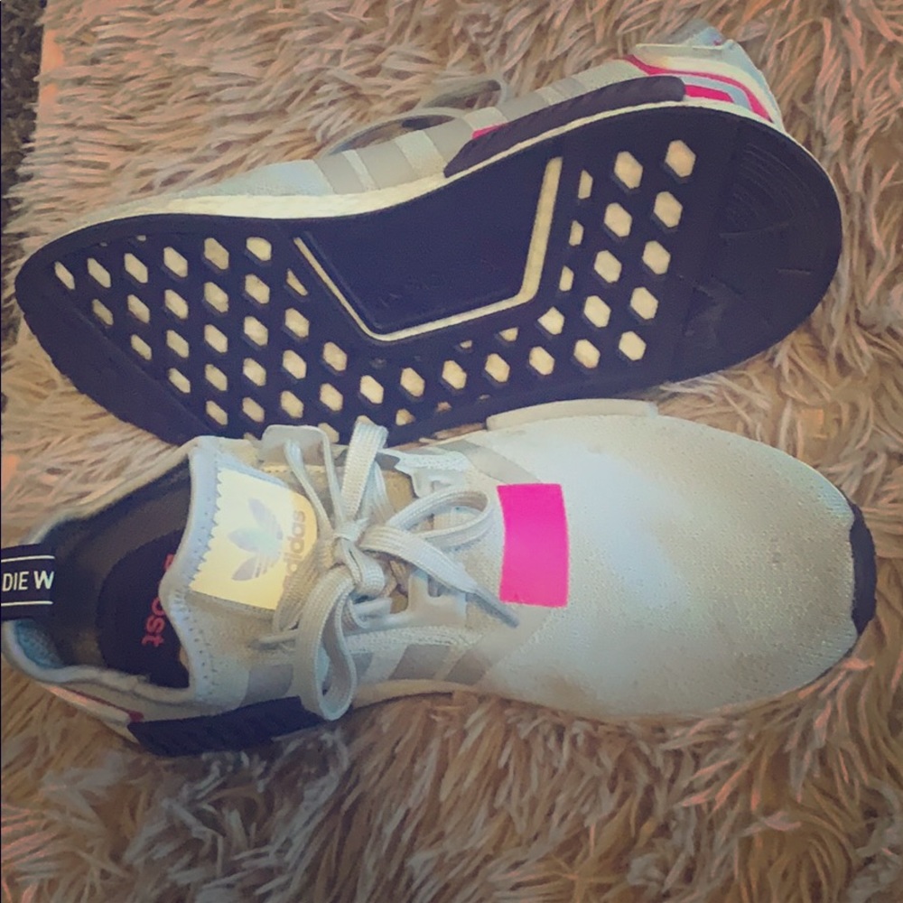 Adidas women’s boost tennis shoes
